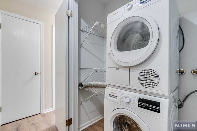 3 Avon Ct, Chatham Township NJ exterior