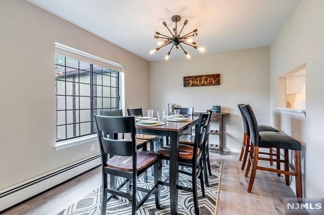 3 Avon Ct, Chatham Township NJ exterior