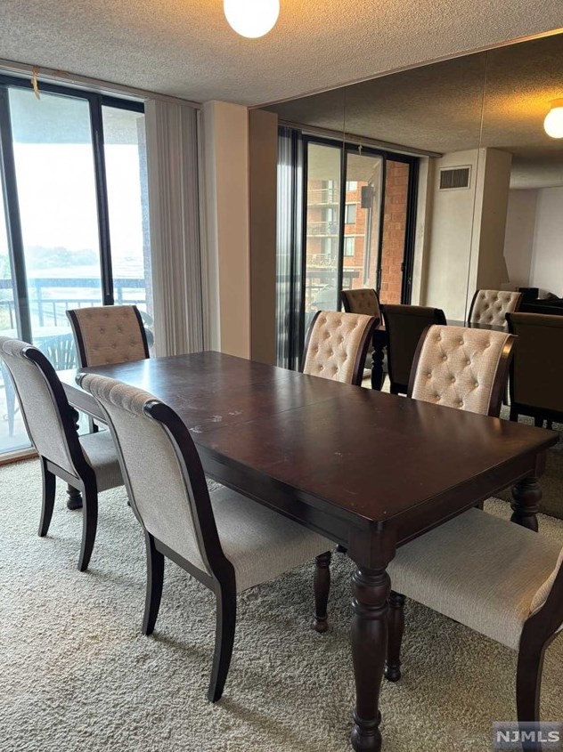 626 Harmon Cove Tower, Secaucus NJ 07094-1733 exterior