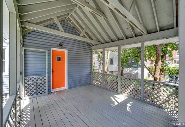 204 Indiana St, Maplewood NJ 07040-3404 exterior