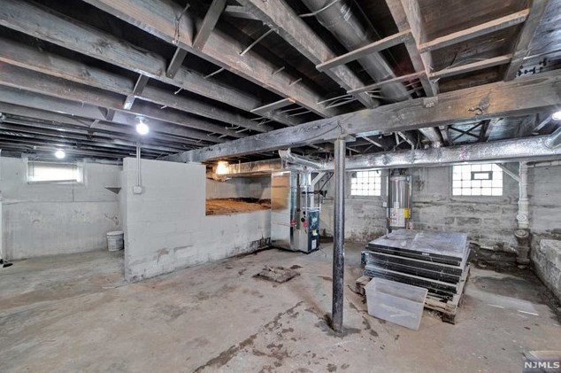 204 Indiana St, Maplewood NJ 07040-3404 exterior