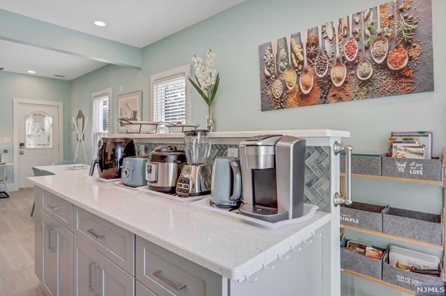 117 Lk St, Bergenfield NJ 07621-2817 exterior