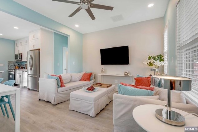 117 Lk St, Bergenfield NJ 07621-2817 exterior