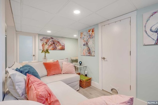 117 Lk St, Bergenfield NJ 07621-2817 exterior