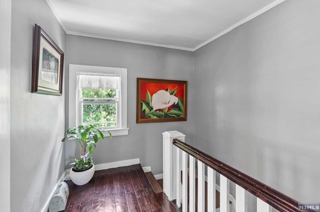 187 Ft Lee Rd, Teaneck NJ 07666-3209 exterior