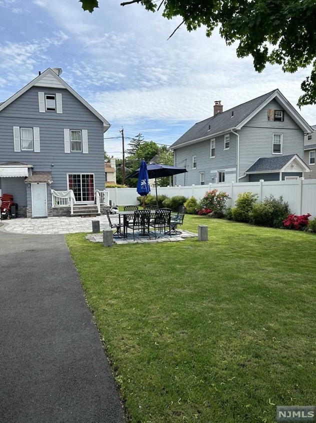 92 Brook Ave, Englewood, NJ 07631-1735