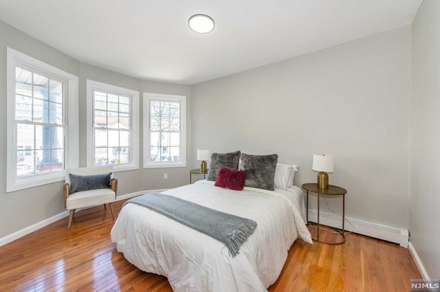 125 Kearney Ave, Jersey City NJ 07305-1632 exterior