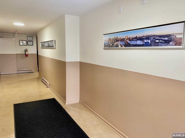 227 13th St #a5, Palisades Park, NJ 07650