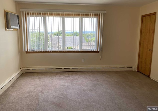 65 Carlyle Ct #2nd Flr, Carlstadt, NJ 07072