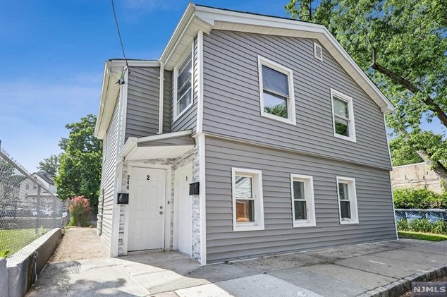 244 White St, Englewood, NJ 07631-1704