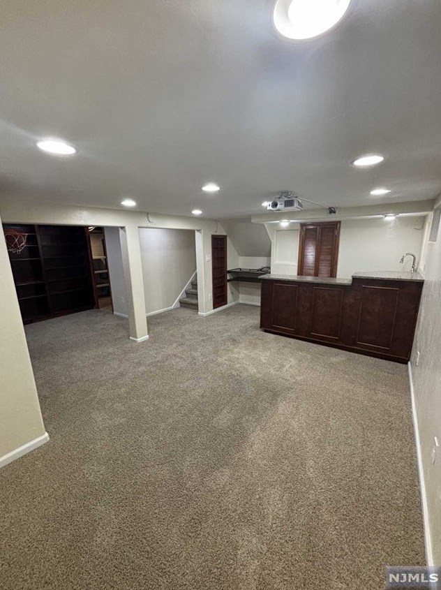 131 Prospect Ter, Teaneck NJ 07666-5823 exterior