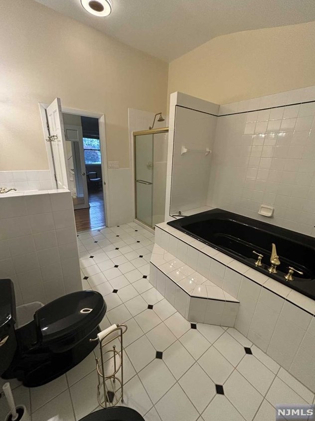 131 Prospect Ter, Teaneck NJ 07666-5823 exterior