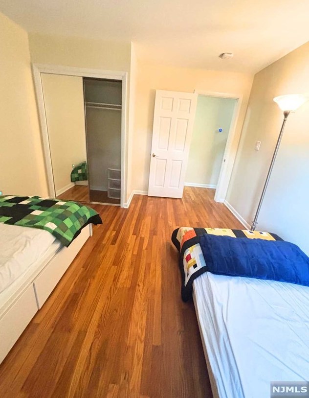 131 Prospect Ter, Teaneck NJ 07666-5823 exterior