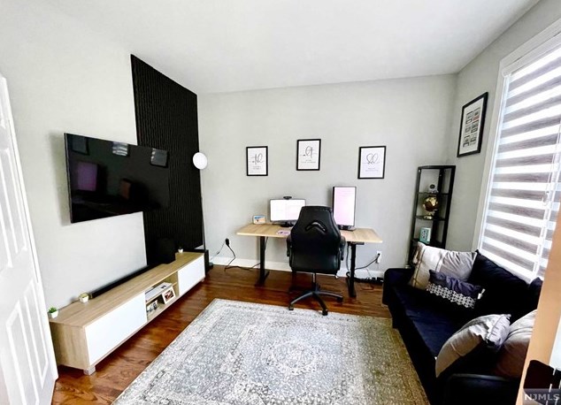 14 Maple St, Outwater NJ 07026-3322 exterior