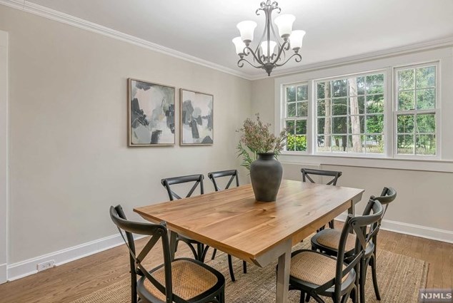 317 Pleasant Ave, Ridgewood NJ  07450-2836 exterior