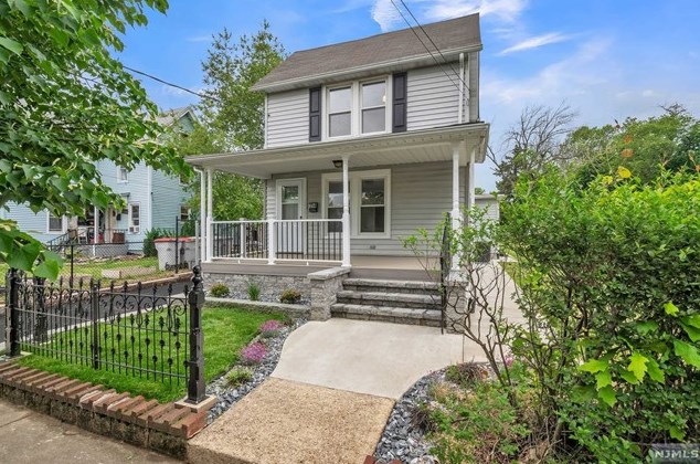 314 Almond St, Vineland NJ 08360-5218 exterior