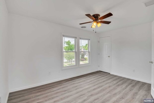 314 Almond St, Vineland NJ 08360-5218 exterior