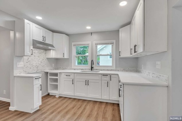 314 Almond St, Vineland NJ 08360-5218 exterior