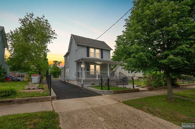 314 Almond St, Vineland NJ 08360-5218 exterior