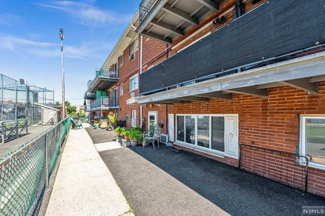 1315 Anderson Ave, West Fort Lee NJ 07024-1769 exterior