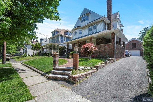 145 Bergen Ave, Ridgefield Park, NJ 07660