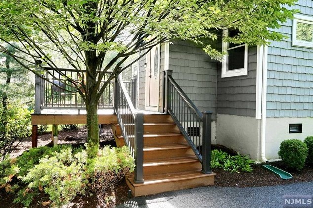 145 Hillsdale Ave, Hillsdale, NJ 07642