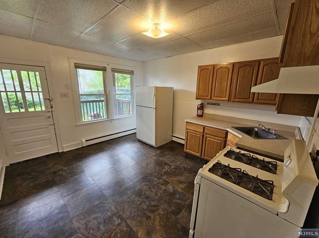 26 York St, Paterson NJ  07524-1916 exterior