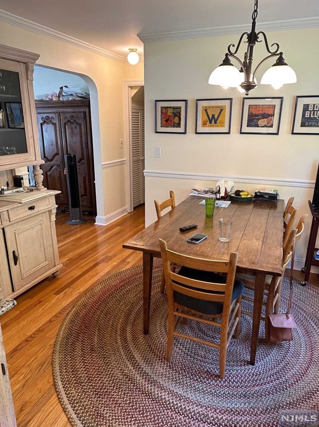 165 Hillside Ave, Bergenfield NJ 07621-3220 exterior