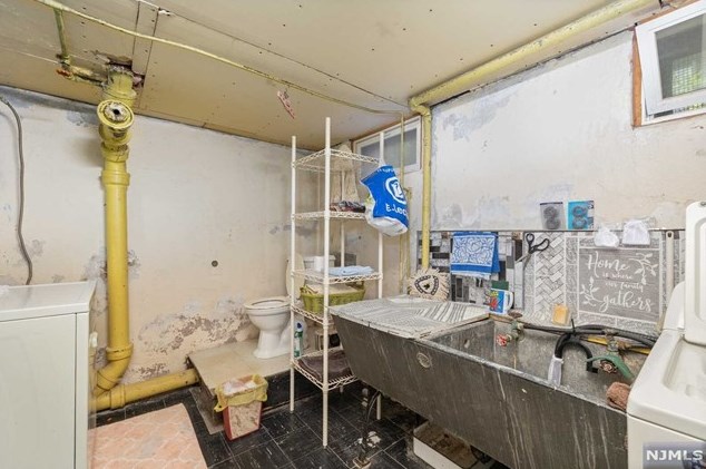 135 Maple St, Rutherford NJ  07070-1718 exterior