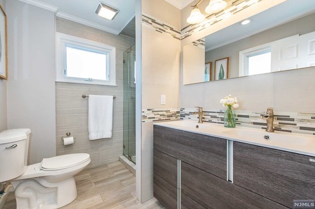 227 Berkshire Rd, Hasbrouck Heights NJ 07604-2503 exterior