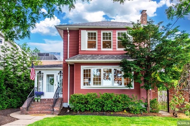 227 Berkshire Rd, Hasbrouck Heights NJ 07604-2503 exterior