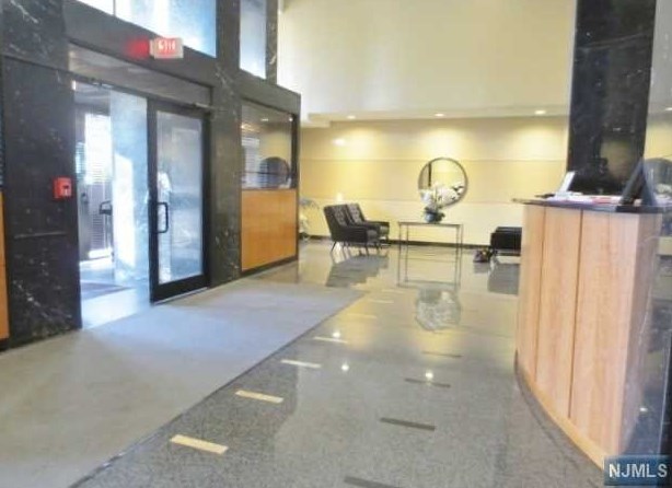 1590 Anderson Ave #19f, West Fort Lee, NJ 07024