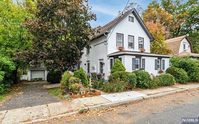 450 Glenwood Ave, Teaneck, NJ 07666-6473