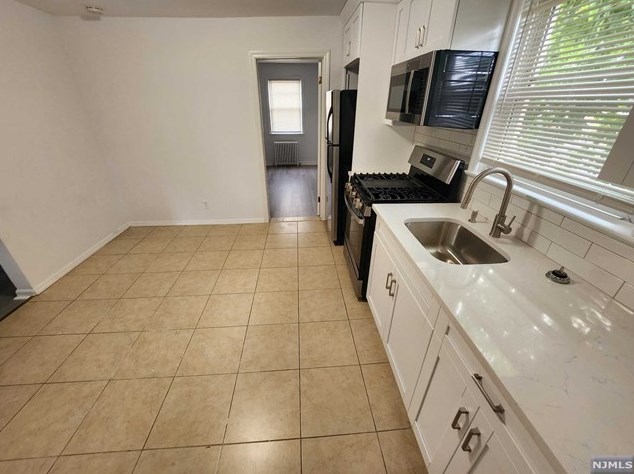 290 Market St, Elmwood Park, NJ 07407-2014