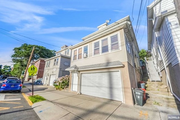 400 Gorge Rd, Cliffside Park, NJ 07010-2837