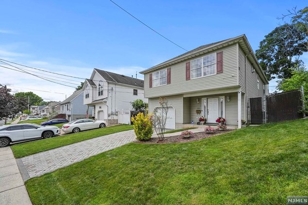 503 Prospect St, Hasbrouck Heights, NJ 07604