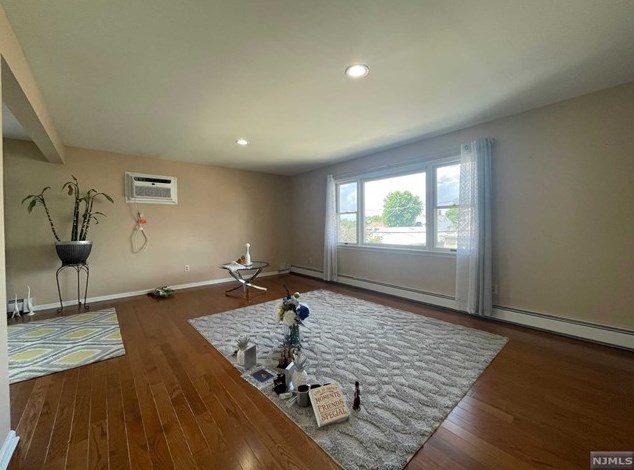 14 Lincoln Pl #2, Lodi, NJ 07644