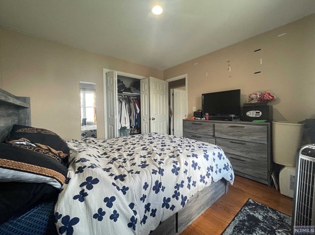 14 Lincoln Pl, Lodi NJ  07644-2930 exterior