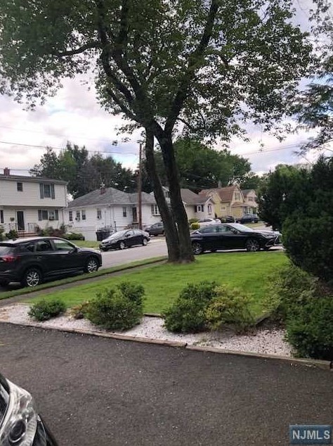 128 Somers Ave, Bergenfield, NJ 07621