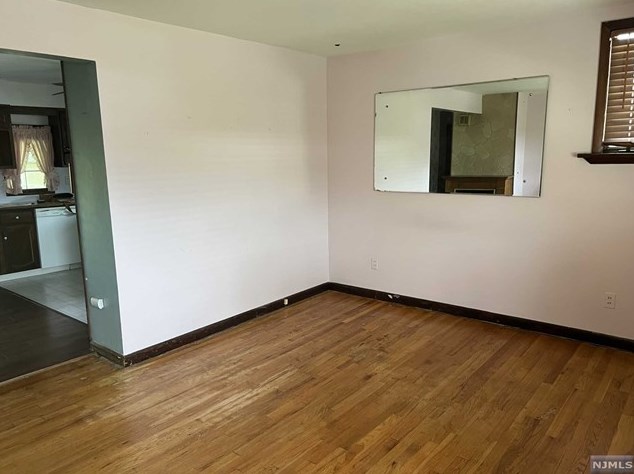 303 Dakota St, Paterson NJ  07503-2411 exterior