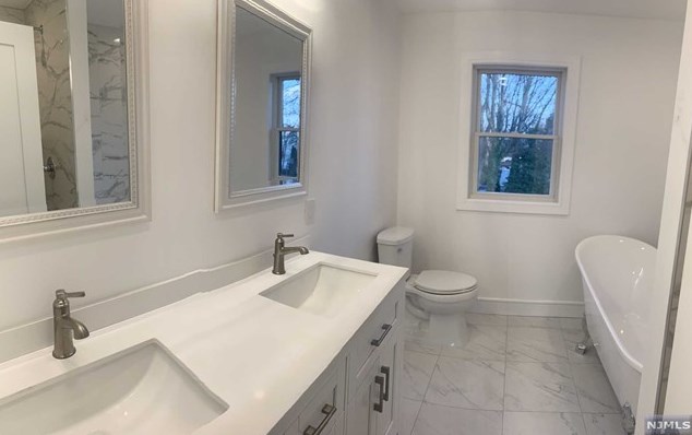 40 Frederick St, Little Ferry NJ  07643-1534 exterior