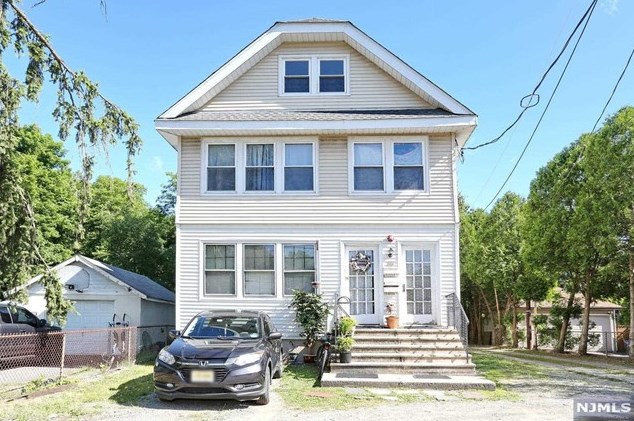 161 Hamburg Tpke, Pompton Falls, NJ 07442