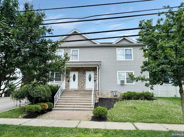 41 Rea Ave, Paterson, NJ 07506-2402