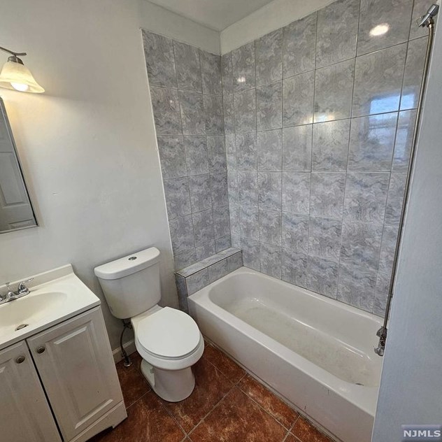 38 11th Ave #c, Newark, NJ 07107