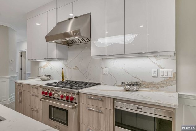 314 Forester Way, Park Ridge NJ 07656-2611 exterior