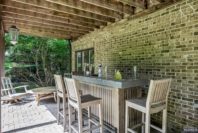 314 Forester Way, Park Ridge NJ 07656-2611 exterior