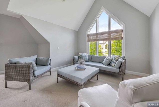 314 Forester Way, Park Ridge NJ 07656-2611 exterior