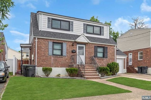 137 Phelps Ave, Bergenfield, NJ 07621