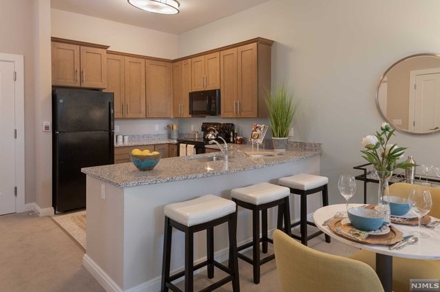 1139 Hamburg Tpke #1332, Wayne, NJ 07470