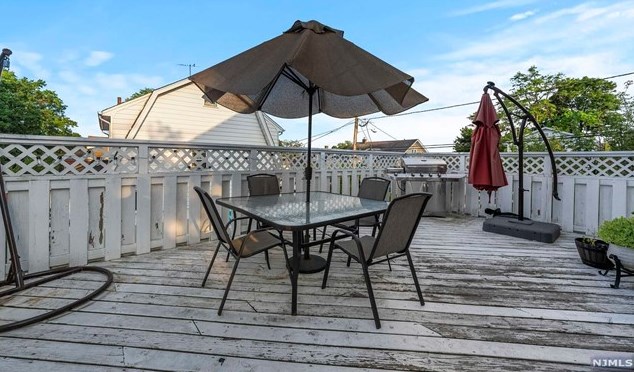 404 Un Ave, Belleville NJ 07109-1607 exterior